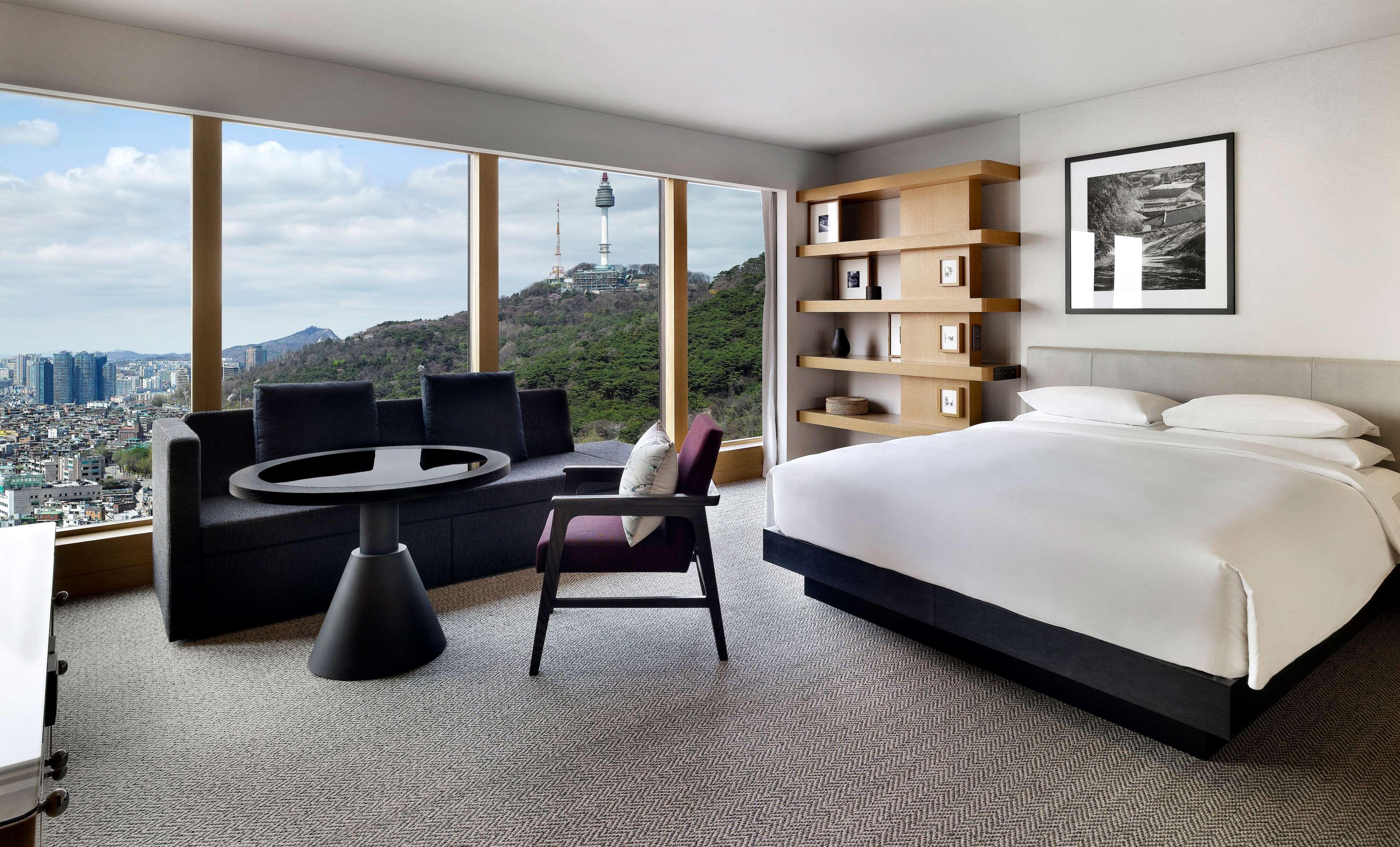 Grand Hyatt Hotel