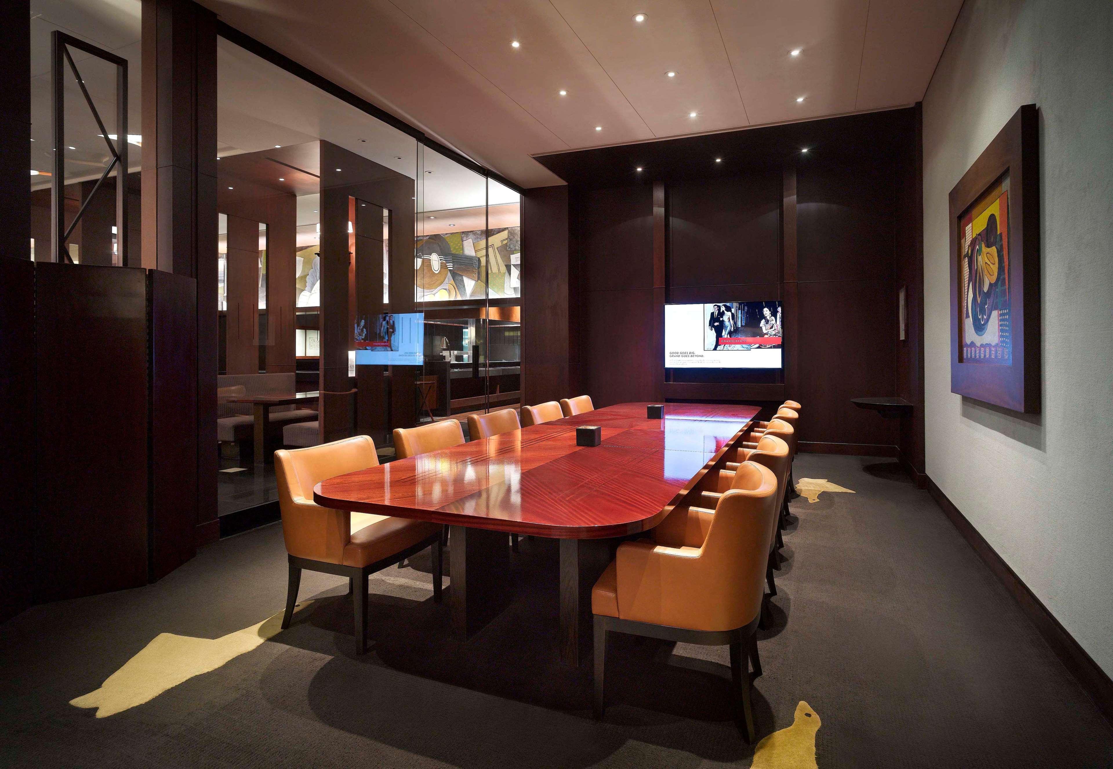 Grand Hyatt Hotel 5*